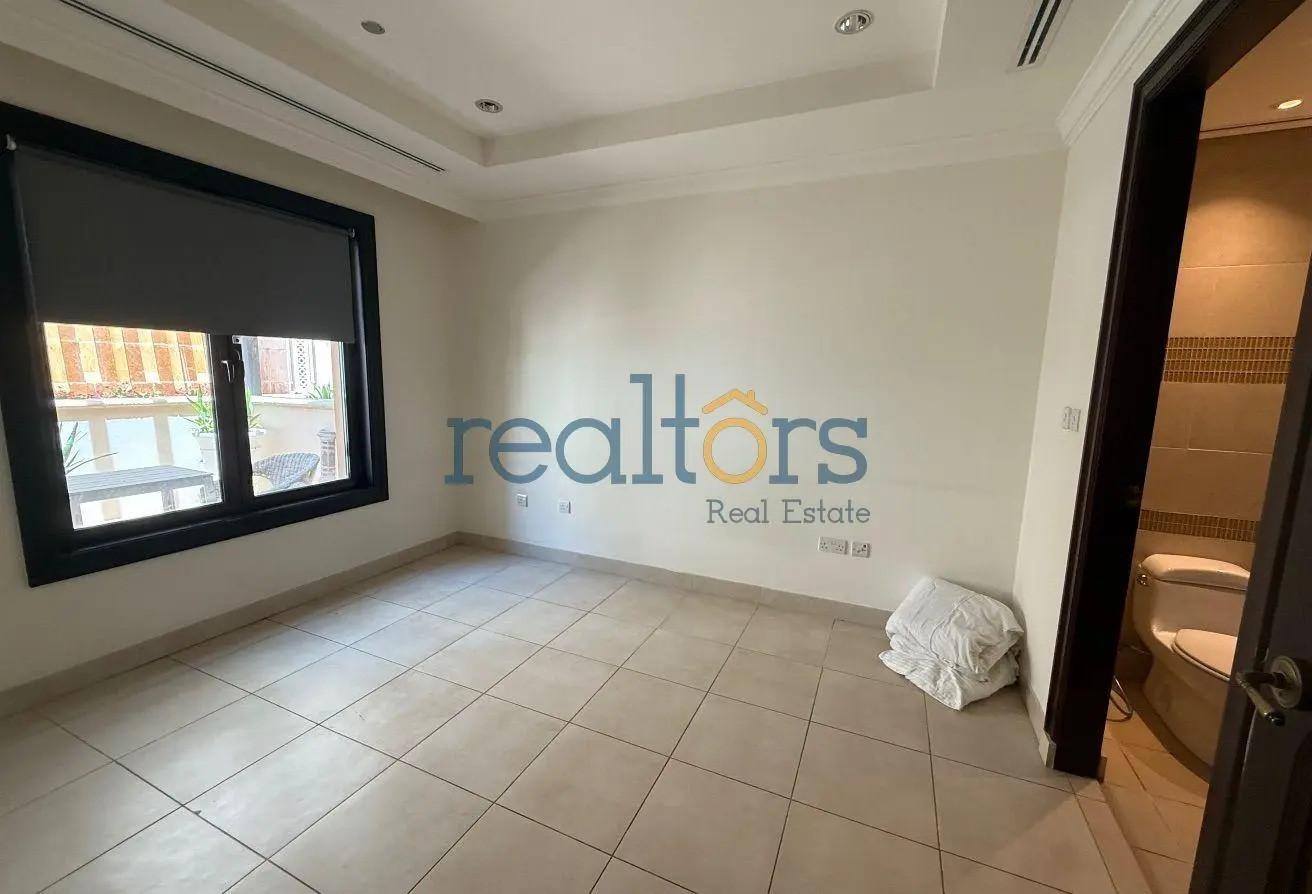 Spacious 1 Bedroom Fully Furnished Apartment