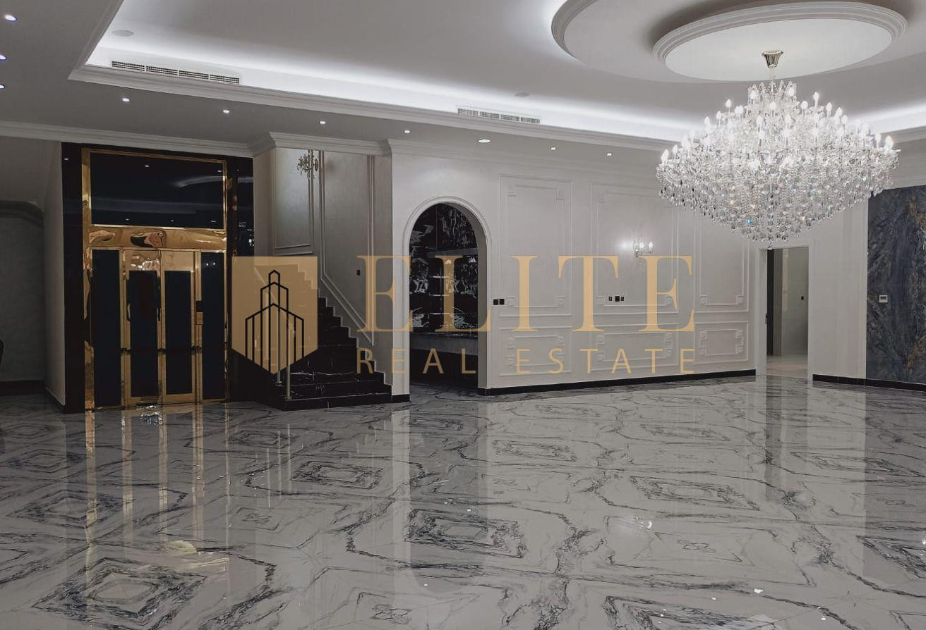 Dream Villa for Sale Spacious, Bright Peaceful - Villa in Al Aziziyah