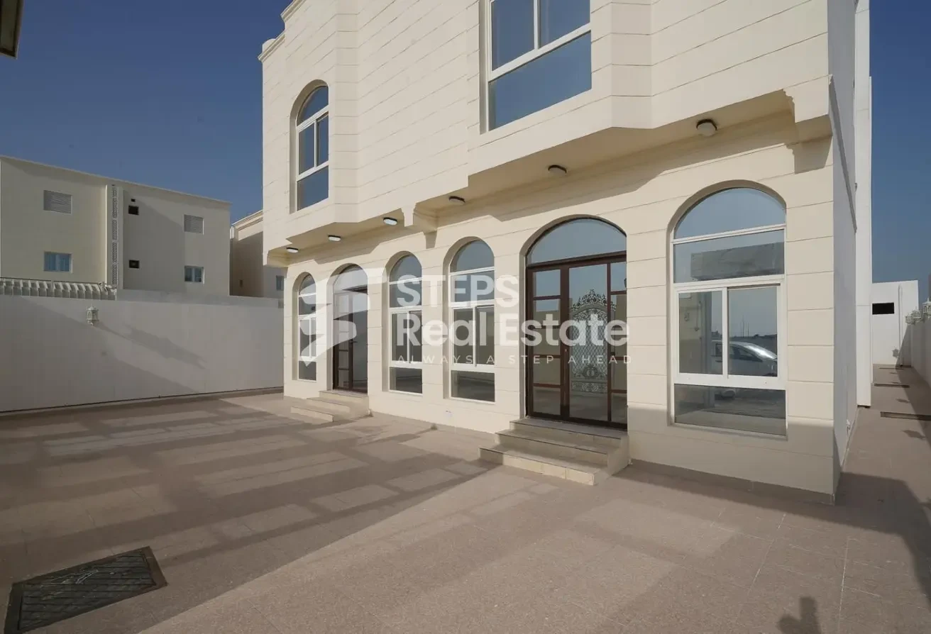 Spacious 7BHK Villa for Sale in Al Thumama - Villa in Al Hadara Street