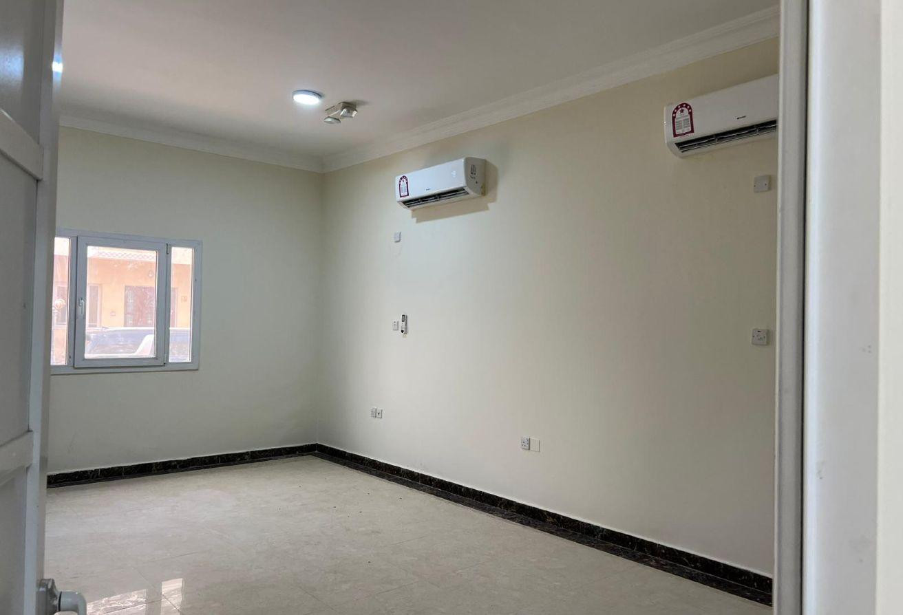 Spacious Villa for Rent . - Villa in Al Markhiya Street