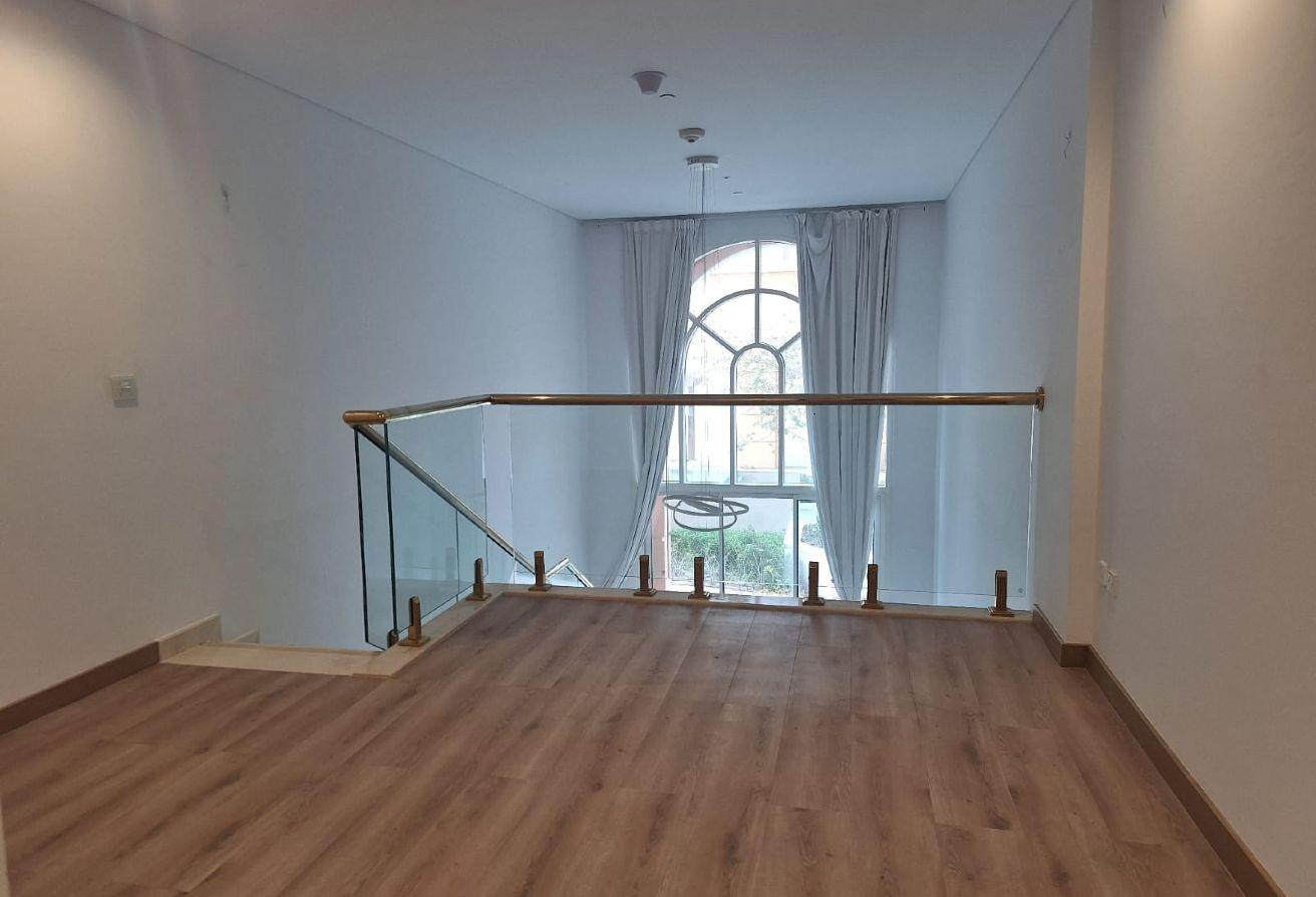 Amz Price Spacious 1-Bedroom Loft in VB 28 - Apartment in Al Mutahidah Tower