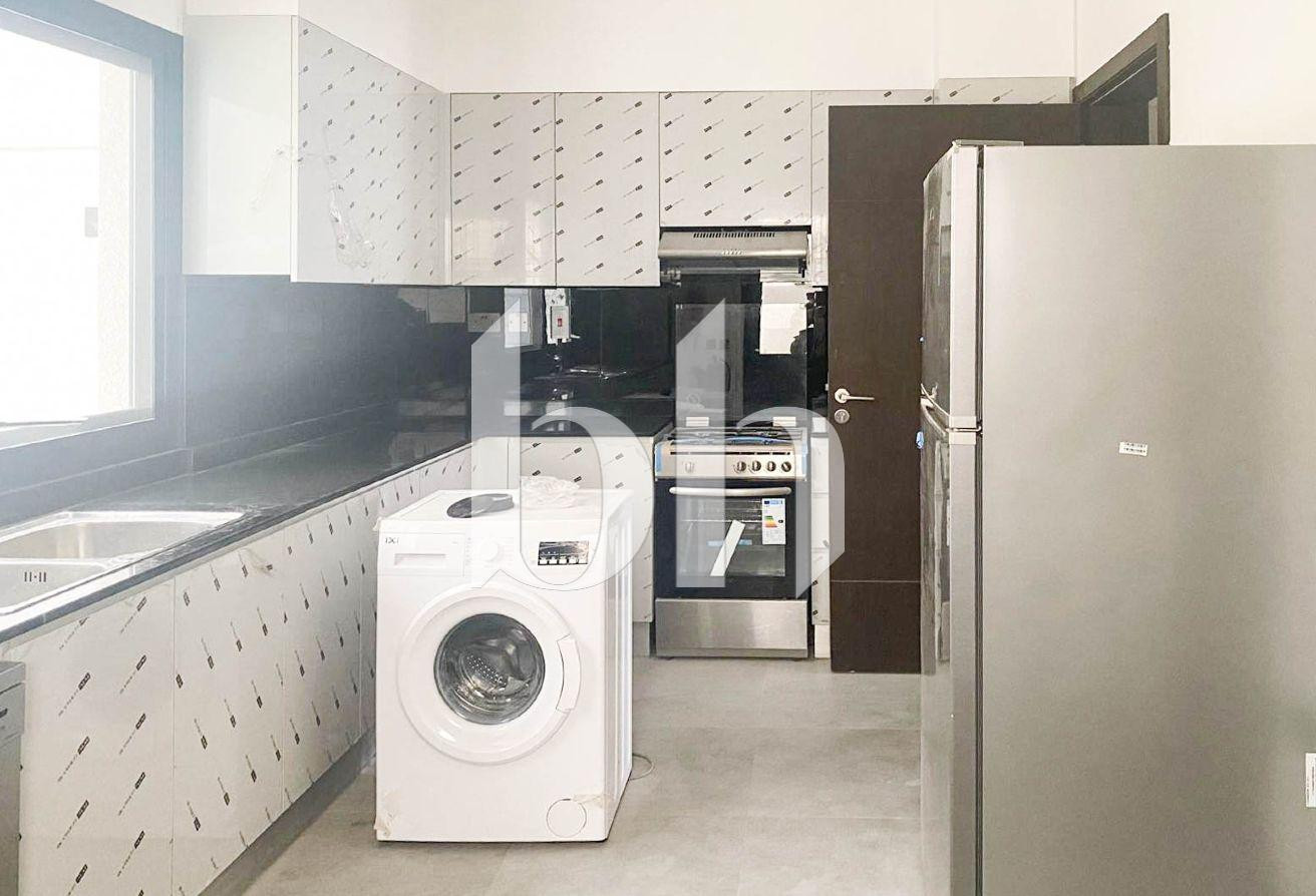 MODERN VILLA | TITLE DEED | FLEXIBLE PLAN - Villa in Al Hadara Street