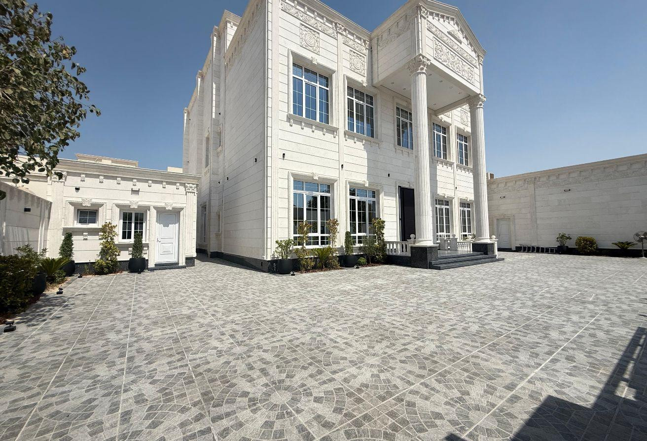 EXCLUSIVE VILLA WITH SMART FEATURES &amp; POOL - Villa in West Bay