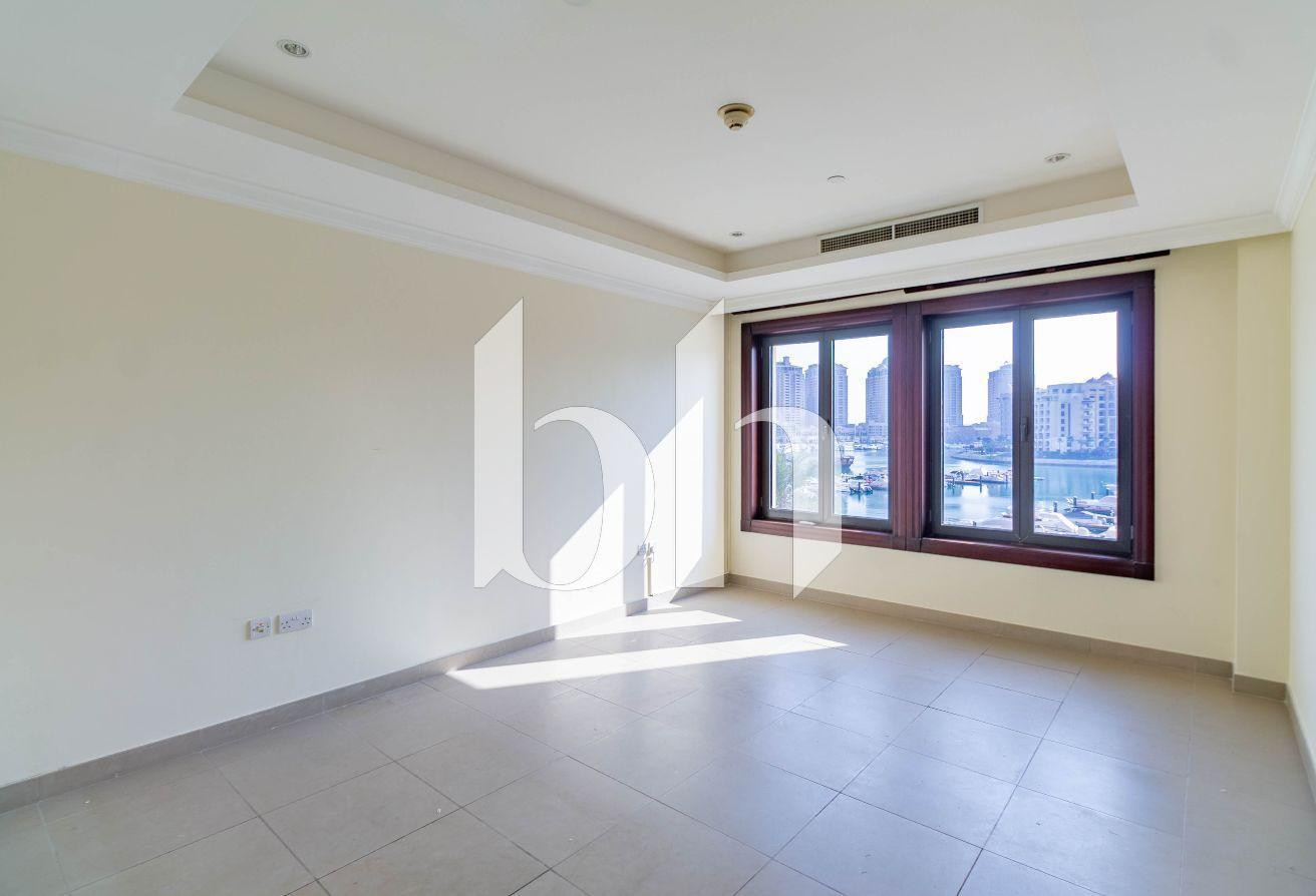 SOLID INVESTMENT - 4 BEDROOMS PLUS MAID TOWNHOUSE - Apartment in West Porto Drive