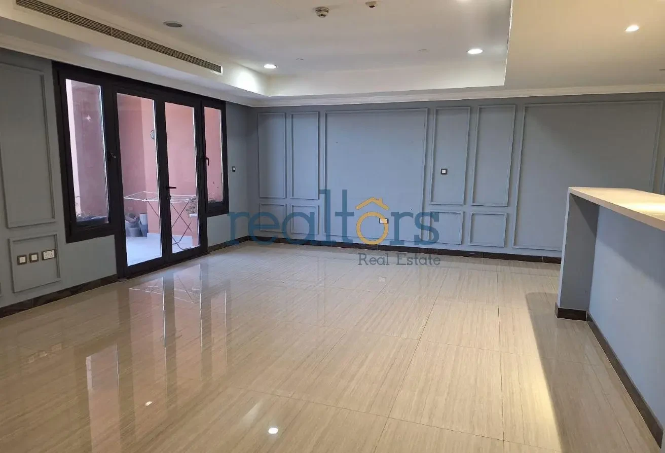 Elegant and compact 2 bedroom unit. Great location - Apartment in Tower 21