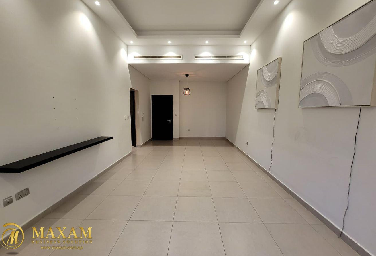 2-BHK SF Apartment in Fox Hills with Backyard - Apartment in Fox Hills