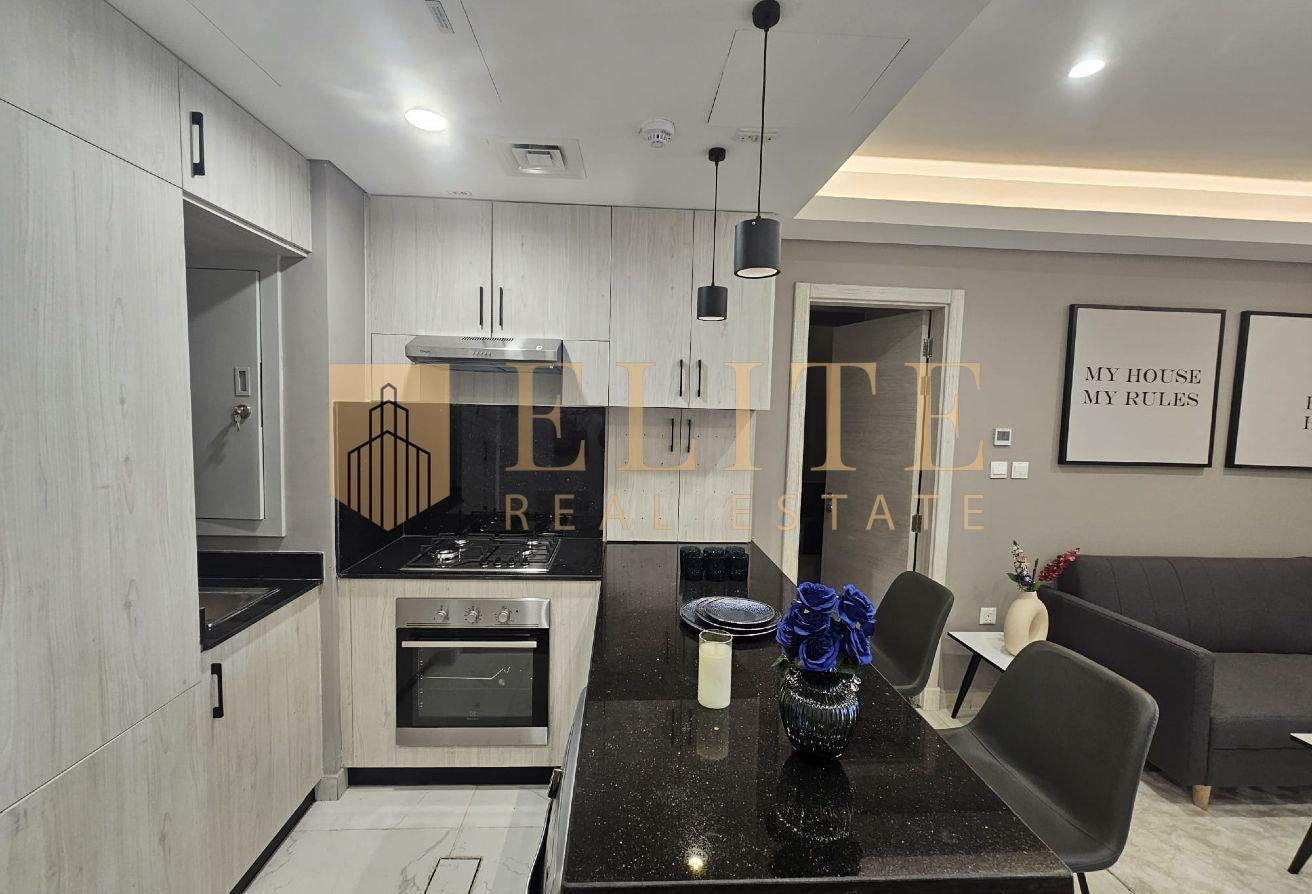 Luxurious 1BR Fully Furnished Bills Included - Apartment in Al Erkyah City