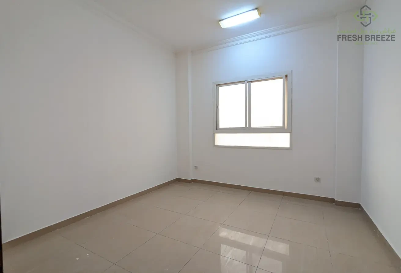 First Month Free | 3BHK For Family Near Metro - Apartment in Muzahem Street