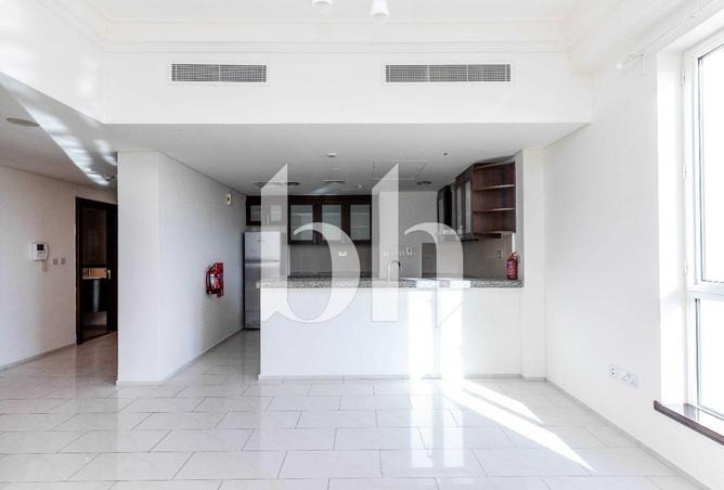 SPACIOUS | 1 BEDROOM | SF | BEACH ACCESS