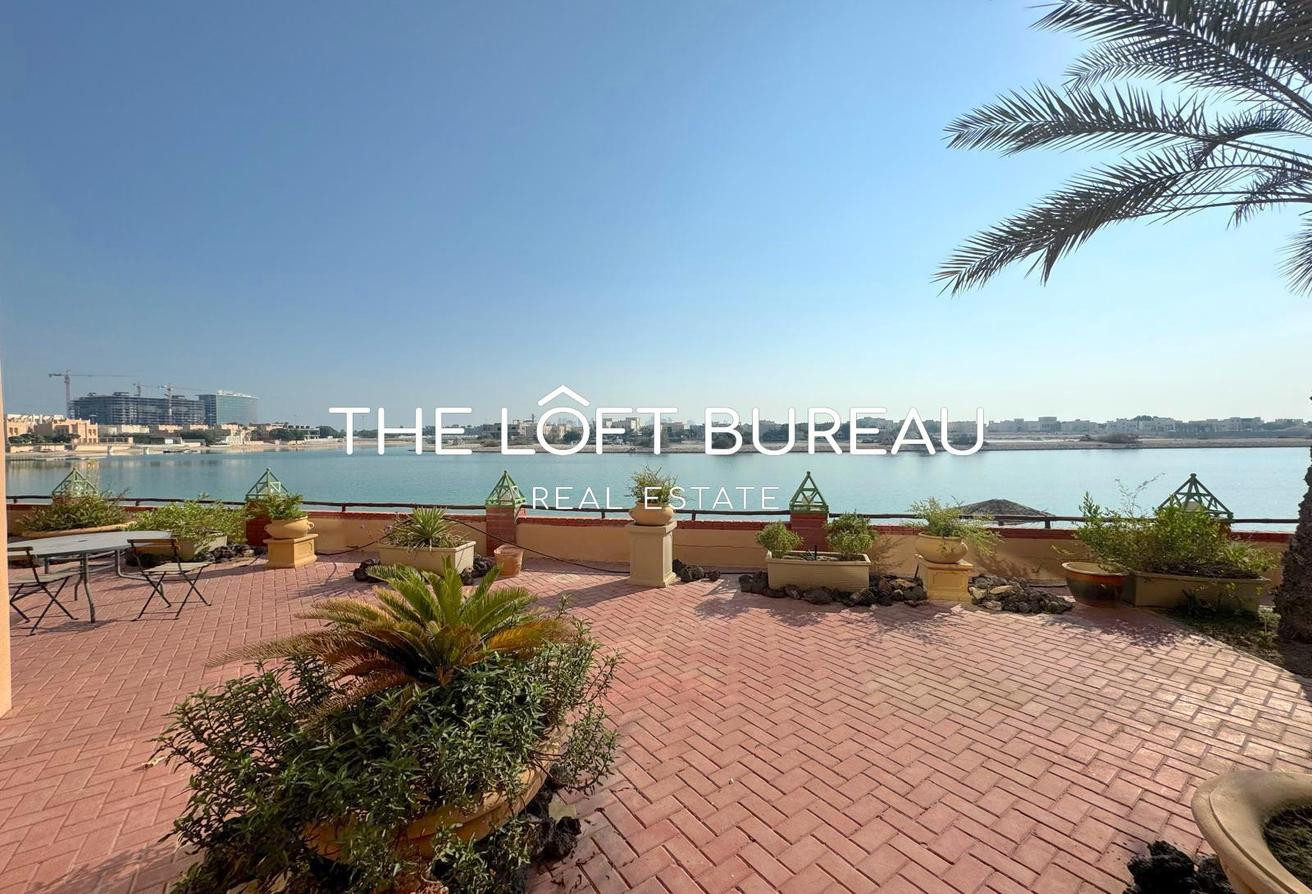 Luxury Sea View Villa with Private Garden Retreat - Villa in North Gate