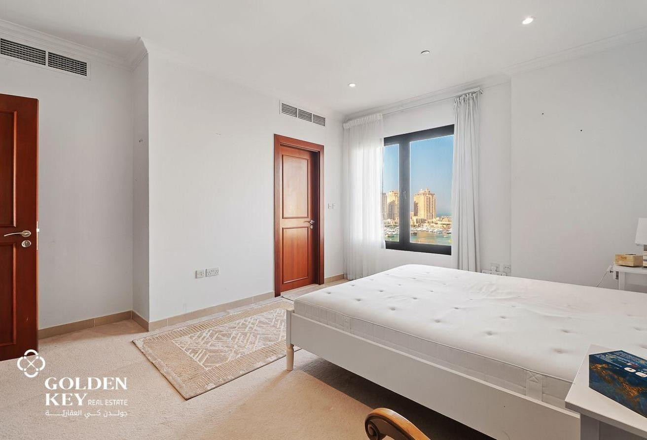 Full Marina View 2BR | Title Deed | Perfect layout - Apartment in West Porto Drive