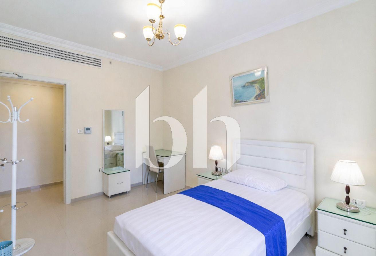 FURNISHED THREE BEDROOM IN EXCLUSIVE TOWER - Apartment in West Bay Towers