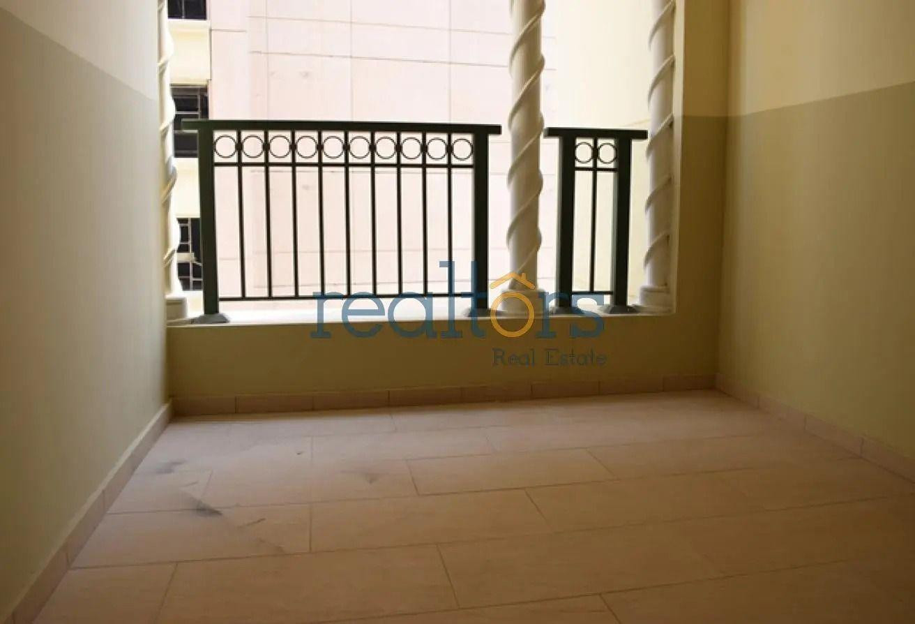 1 MONTH FREE STUDIO WITH BALCONY WITHOUT BILLS - Studio Apartment in Tower 29