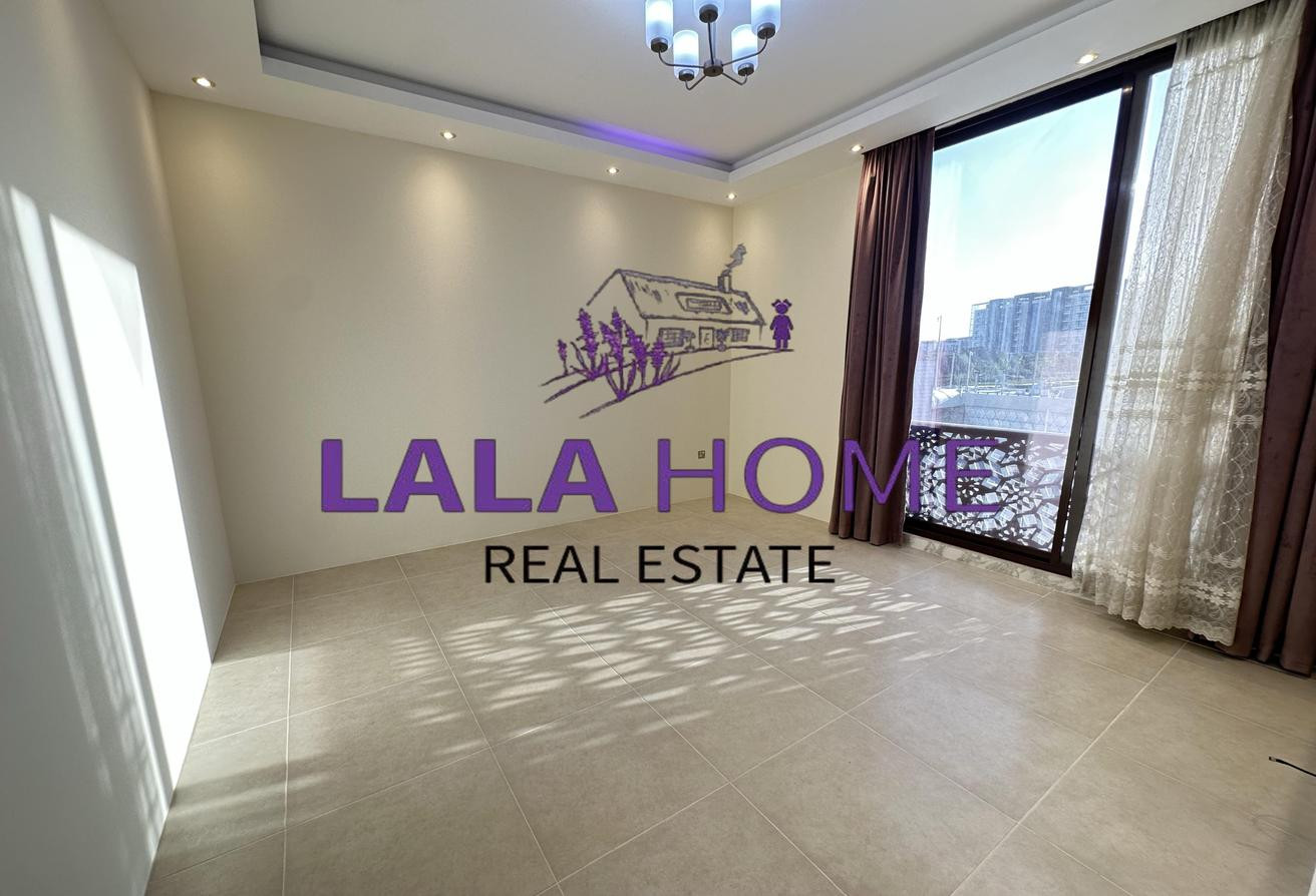 Nice 1Br | SF | Bills excluded | French Balcony