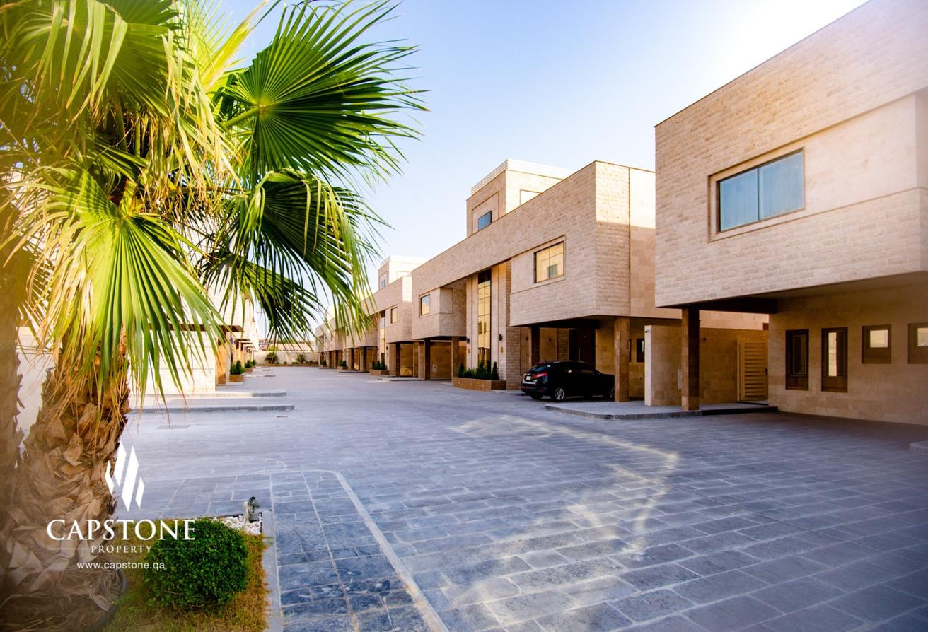 LUXURY VILLA | 4BR+M IN PRIME LOCATION - Villa in Al Maamoura