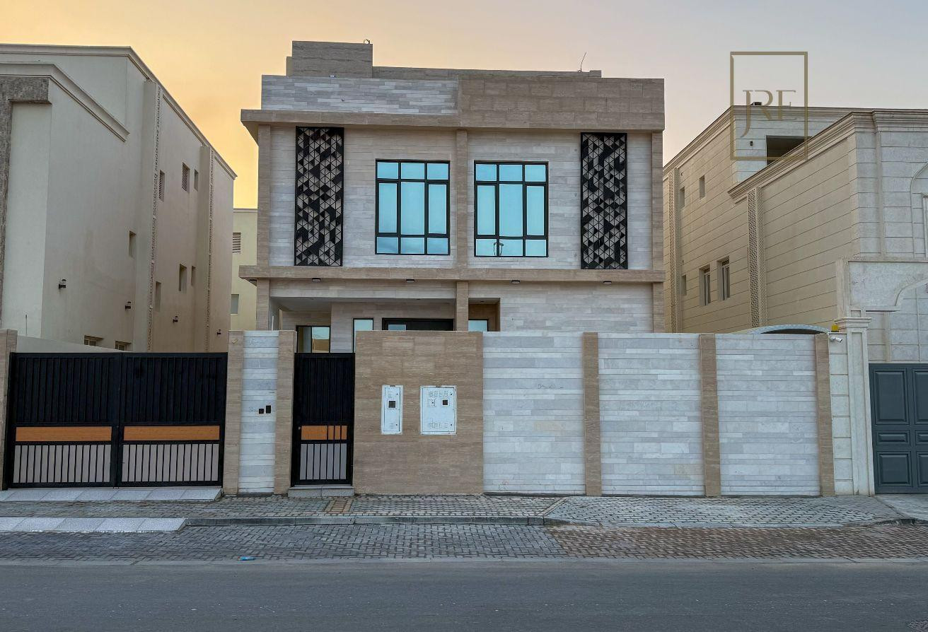 Spacious 7-Bedroom Villa with 2 Living Areas - Villa in Al Wukair