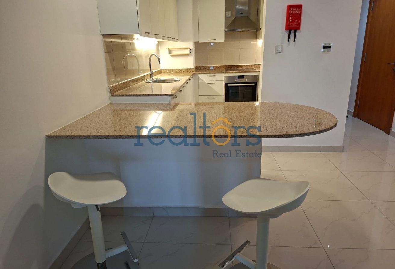 Awesome sea view. Furnished studio. 1 month free - Studio Apartment in Tower 29