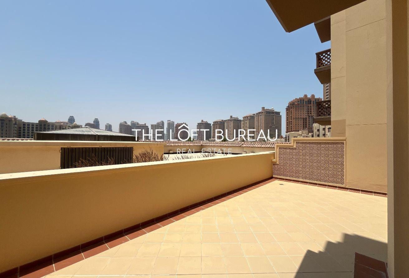 Semi-Furnished 1 Bedroom Townhouse in the Pearl - Townhouse in La Croisette