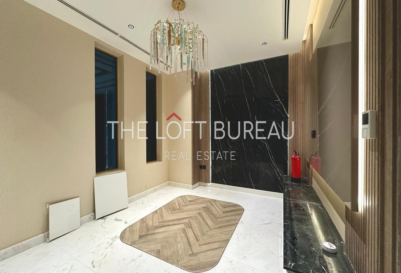 Villa 5BHK + Maid | Tittle Deed | Private Pool - Villa in Giardino Village