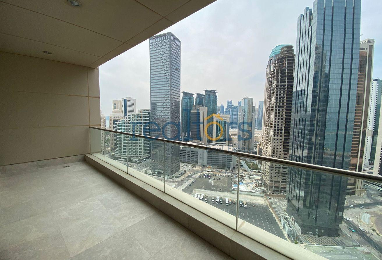 Spacious 4+Maid Penthouse for Rent in West Bay