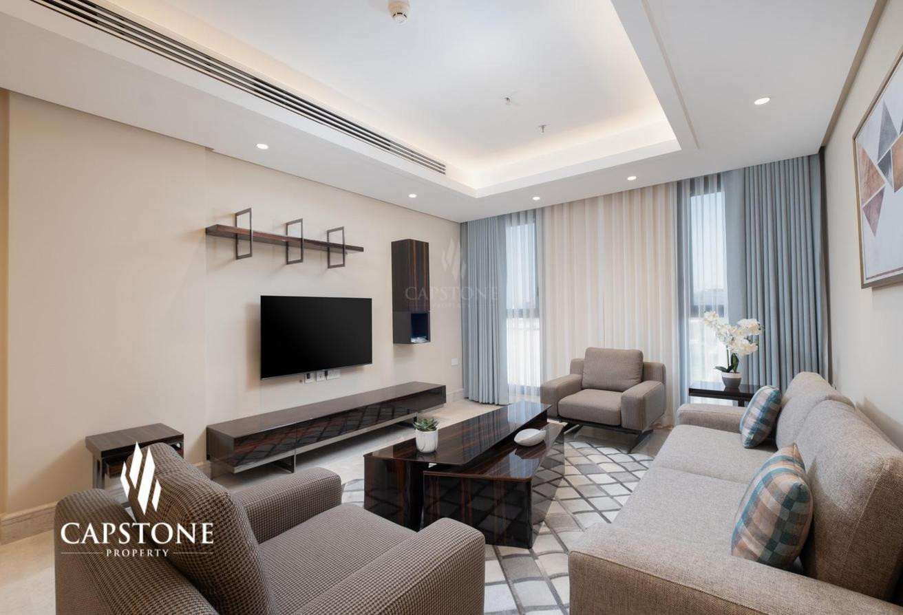 BRAND NEW WITH BILLS INCLUDED IN LUSAIL