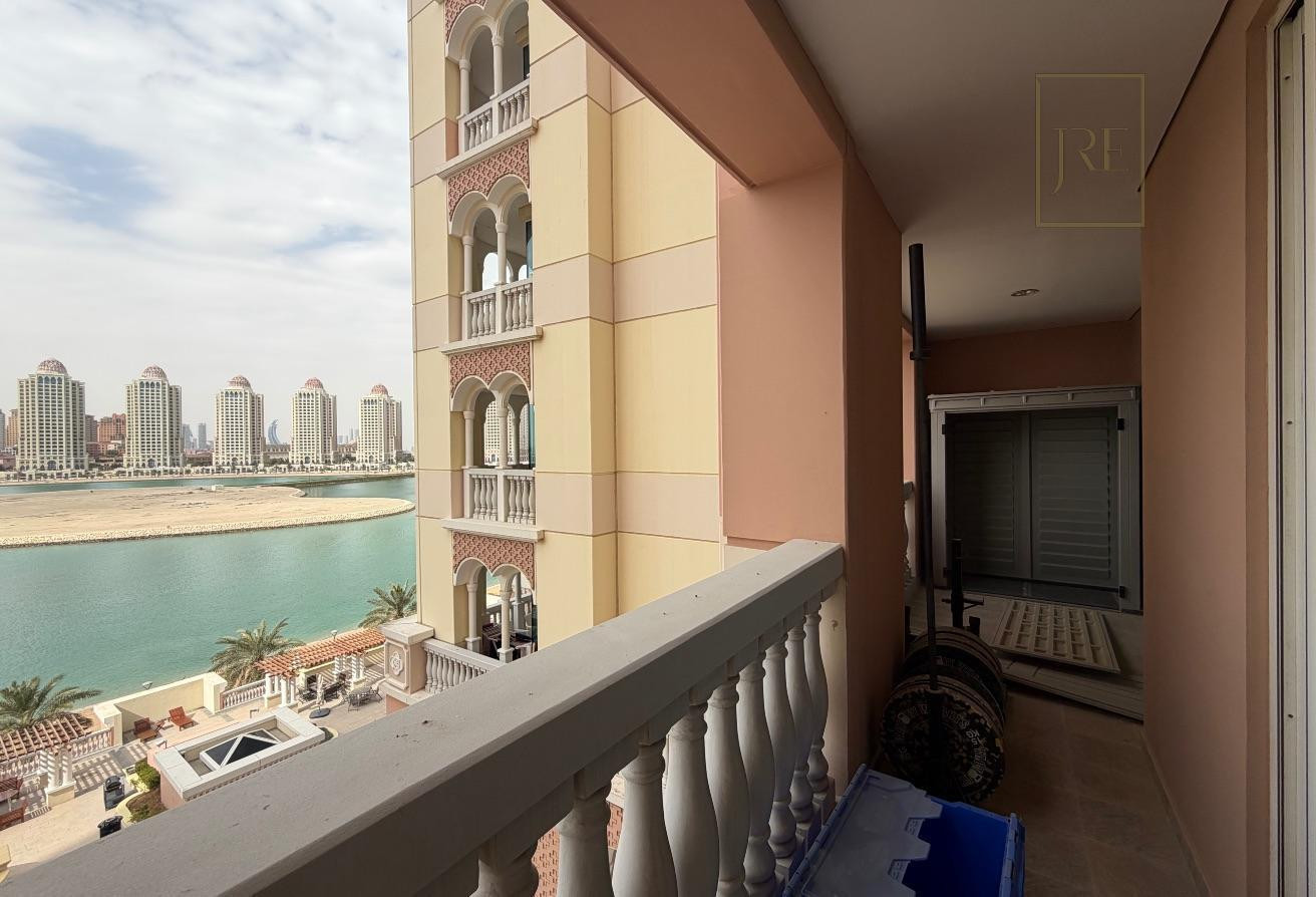 Beach View 1 Bedroom+Office in Viva Bahriyah