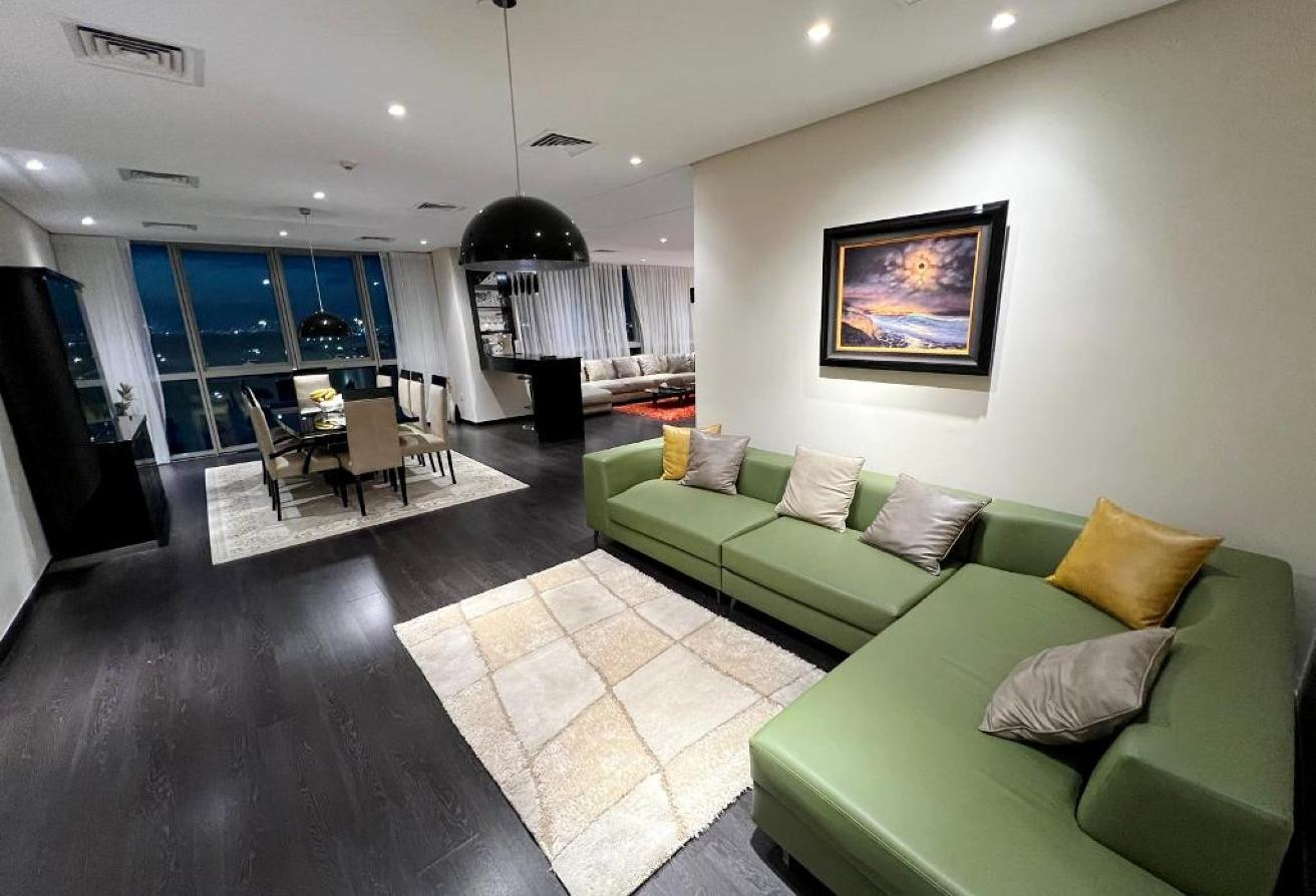 F/F 3Bed+Maid room Flat In Zigzag Tower For Sale - Apartment in Zig Zag Tower A