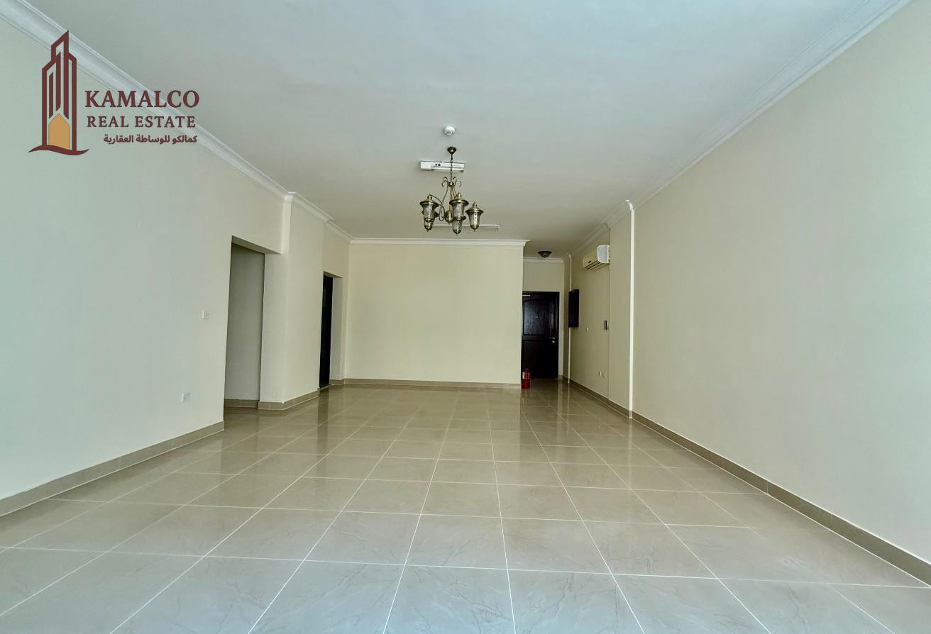 Huge 3 bedroom unfurnished apartment bin Mahmoud