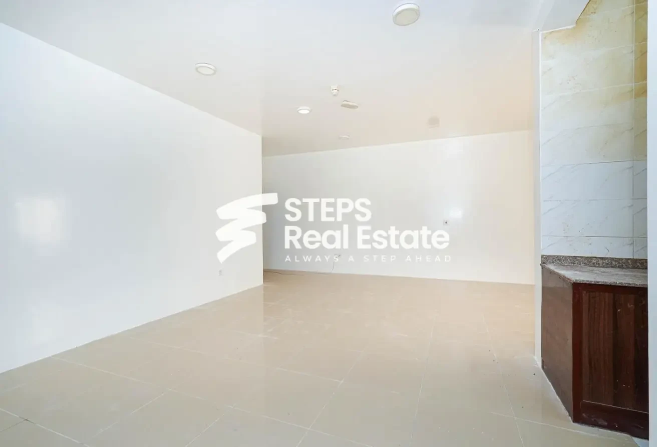 Approved Studio for Staff in Birkat Al Awamer - Bulk Rent Units in Jerry Al Samur
