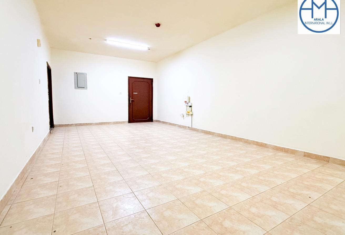 SPACIOUS 3BHK UNFURNISHED WITH BALCONY NEAR ASPIRE - Apartment in Muaither North