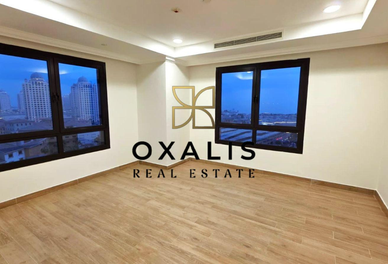 BIG BALCONY | SEMI FURNISHED 2 BHK | STUNNING VIEW - Apartment in West Porto Drive