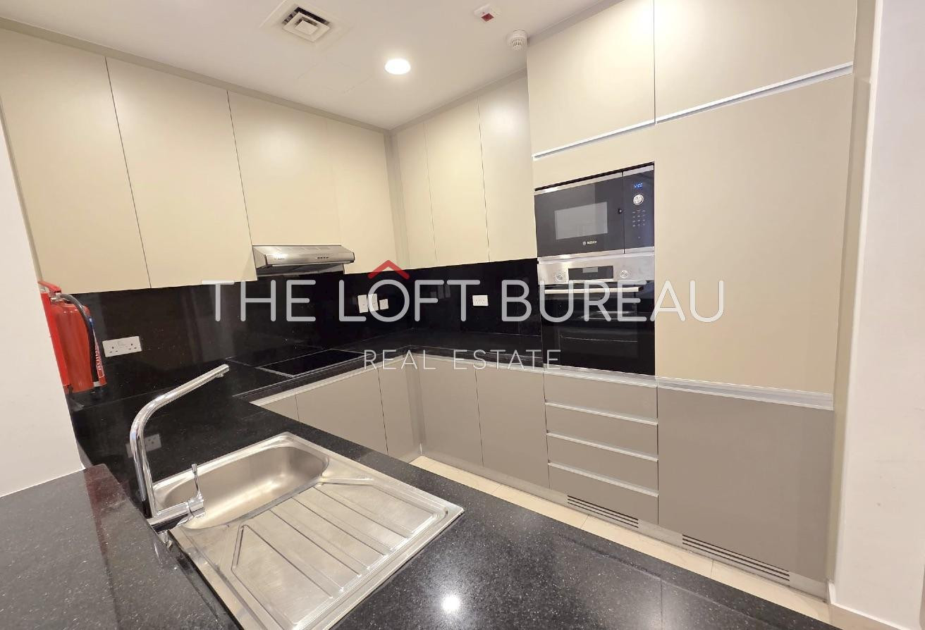 2BHK+Maid | Upgraded | +2 months free - Apartment in Floresta Gardens