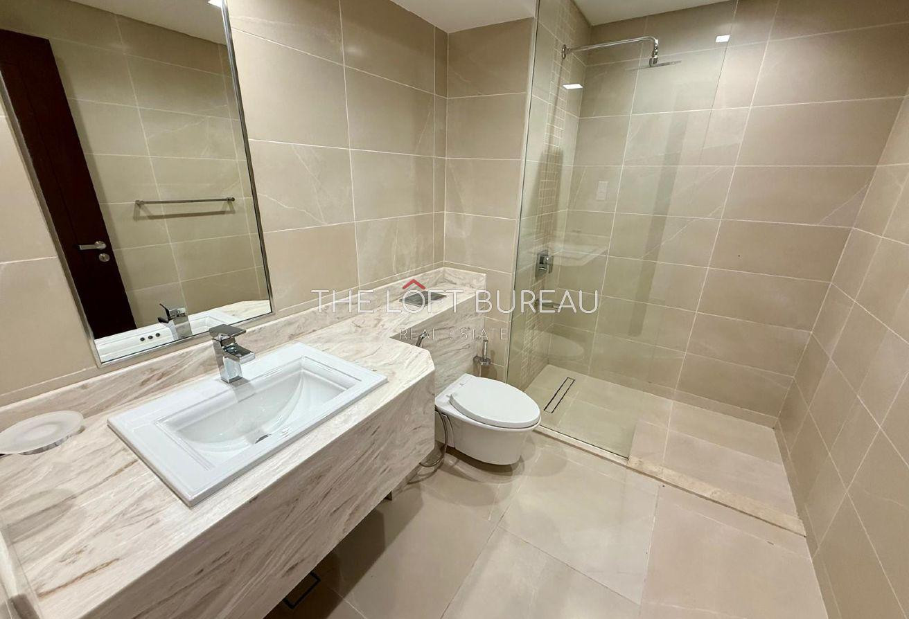 PREMIUM TOWER-GREAT BIG STUDIO-SEA VIEW-BALCONY - Apartment in Al Mutahidah Tower
