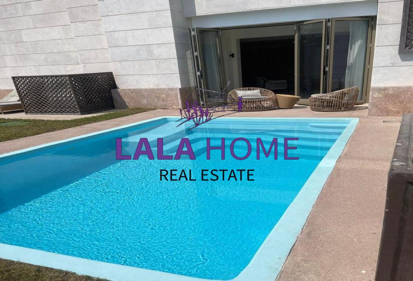 EXEPTIONAL CUSTOM MADE 3 PLUS MAID TOWNHOUSE - Townhouse in The St. Regis Marsa Arabia Island