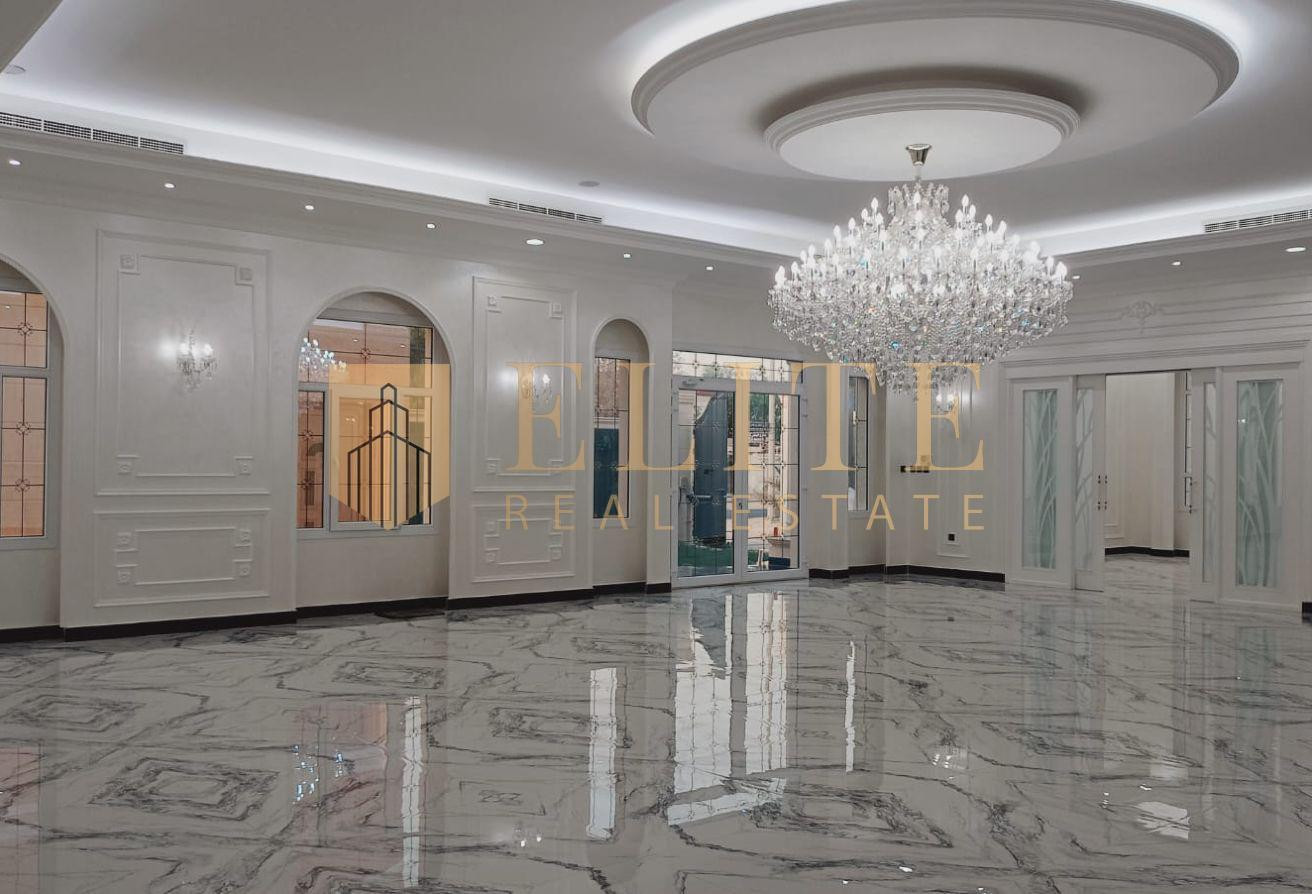 Dream Villa for Sale Spacious, Bright Peaceful - Villa in Al Aziziyah