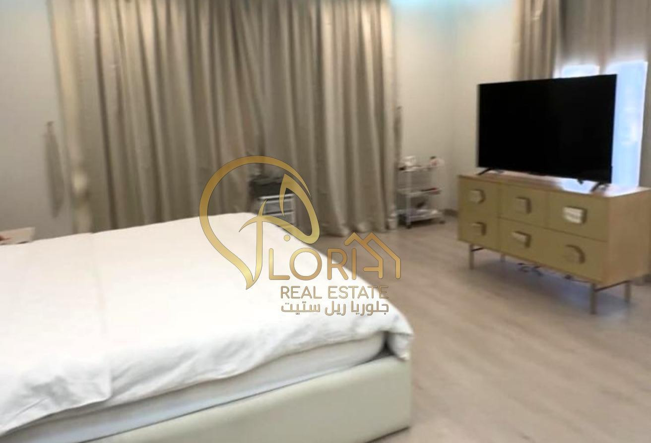 Elegant Villa for Sale | Furnished | Pool | Garden - Villa in Onaiza Street