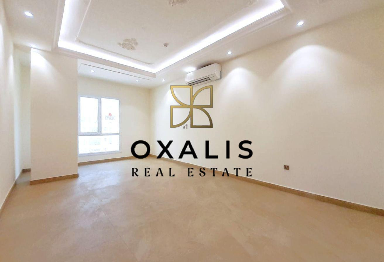 BRAND NEW | ELEGANT 3 BHK UNFURNISHED APARTMENT - Apartment in Al Nasr Street