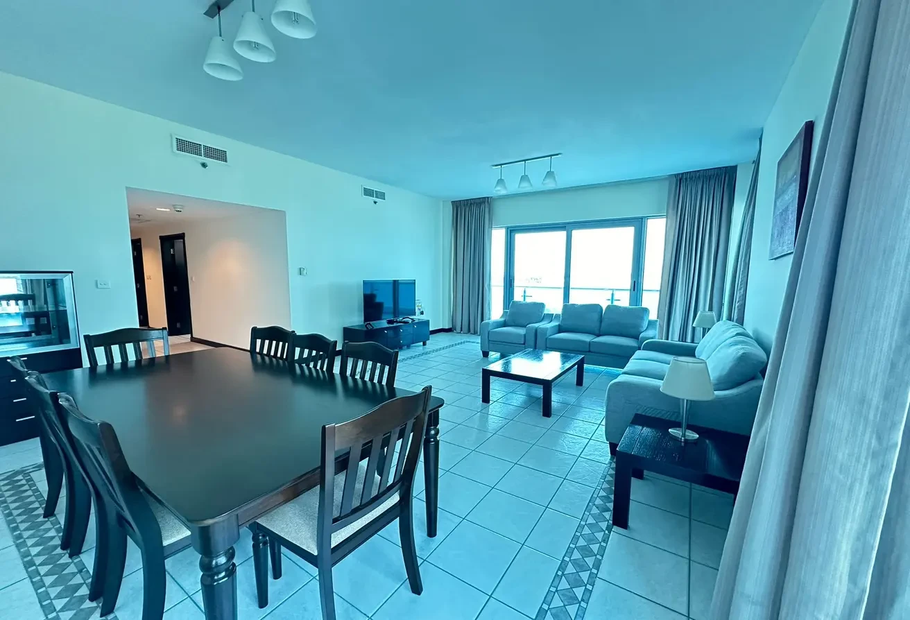 Stylish 3 Plus Maid with City/Sea View with Bills - Apartment in West Bay