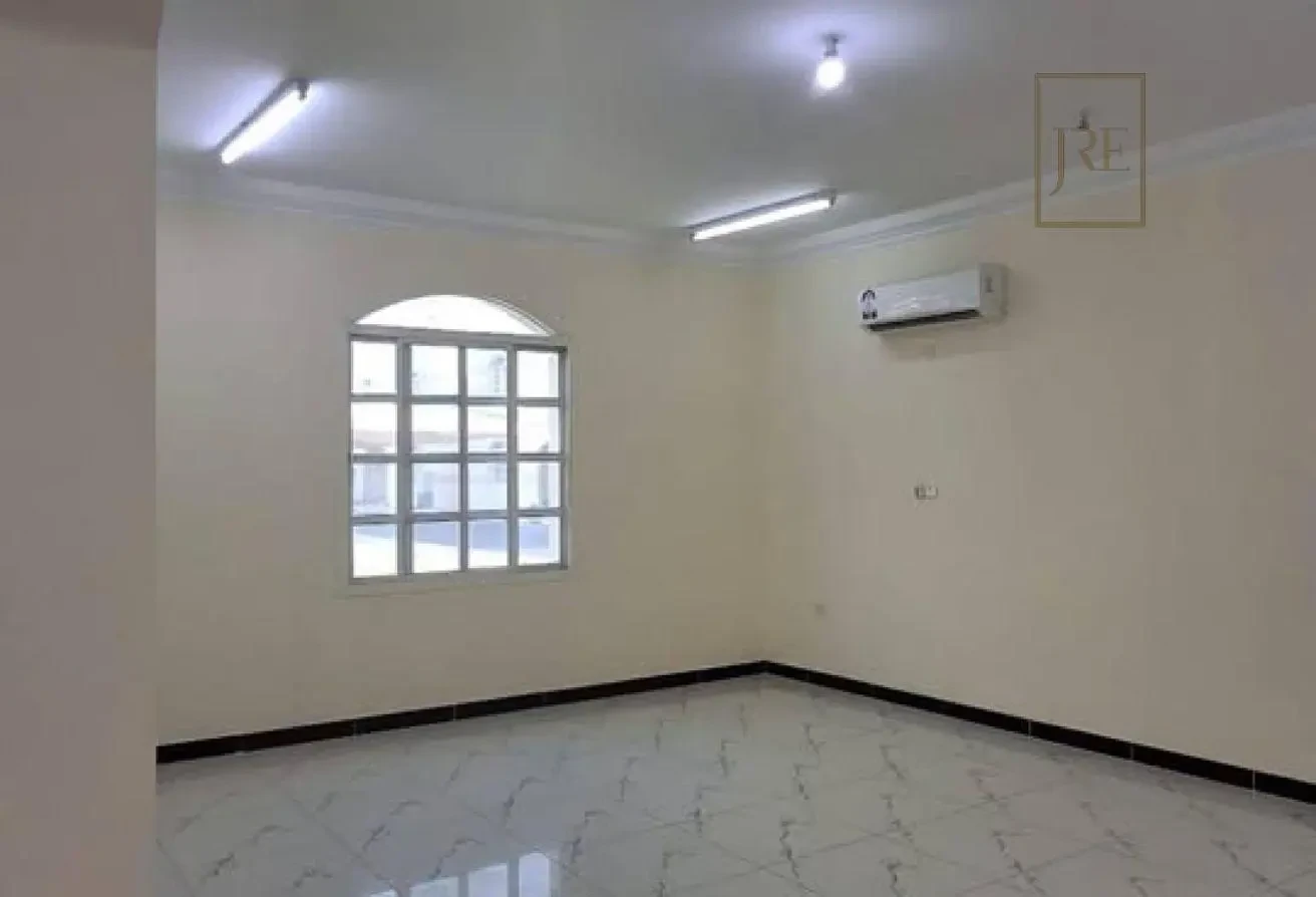 5 BHK Compound Villas Available | Ain Khalid - Villa in Ain Khaled