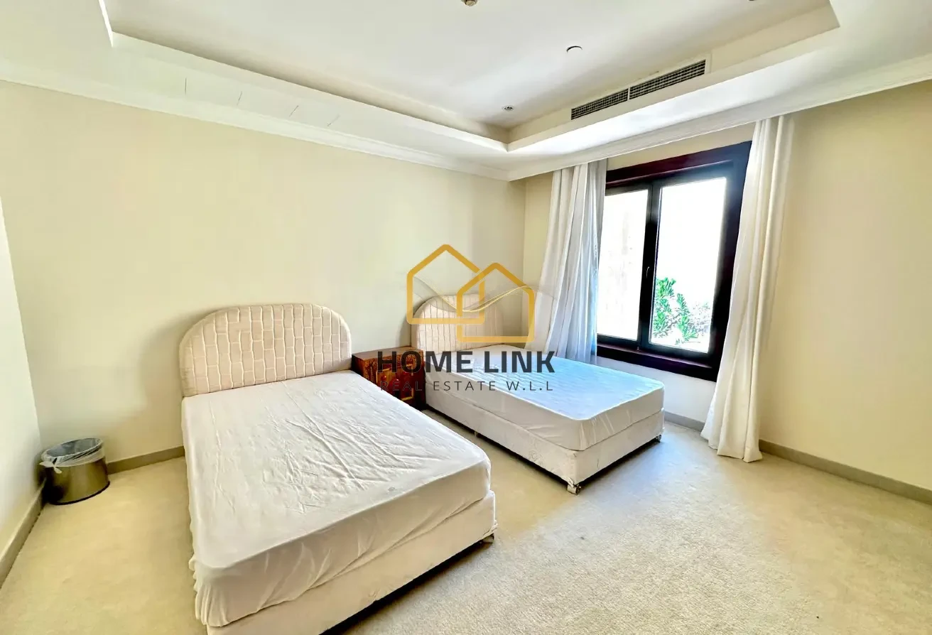 LUXURY TOUNHOUSEIN THE PEARL | WITH BEACH ACCESS - Townhouse in West Porto Drive