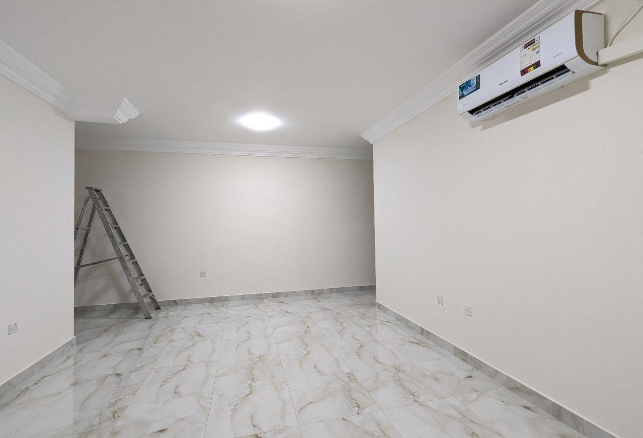 Very Spacious | 3BHK With balcony For family - Apartment in Najma 28
