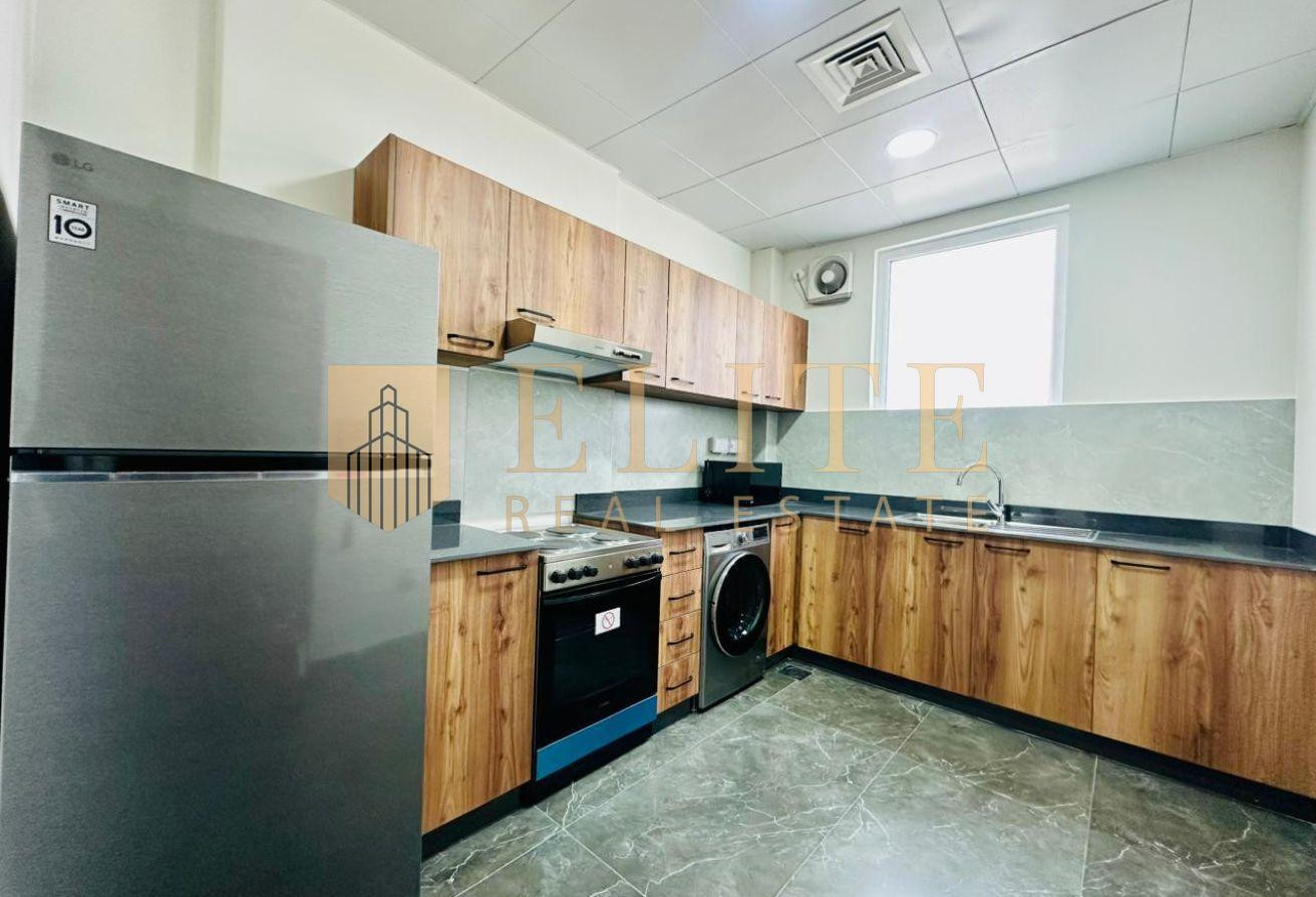 Luxury Brand New 2BR Near West Walk |2 Months Free - Apartment in Al Waab Street