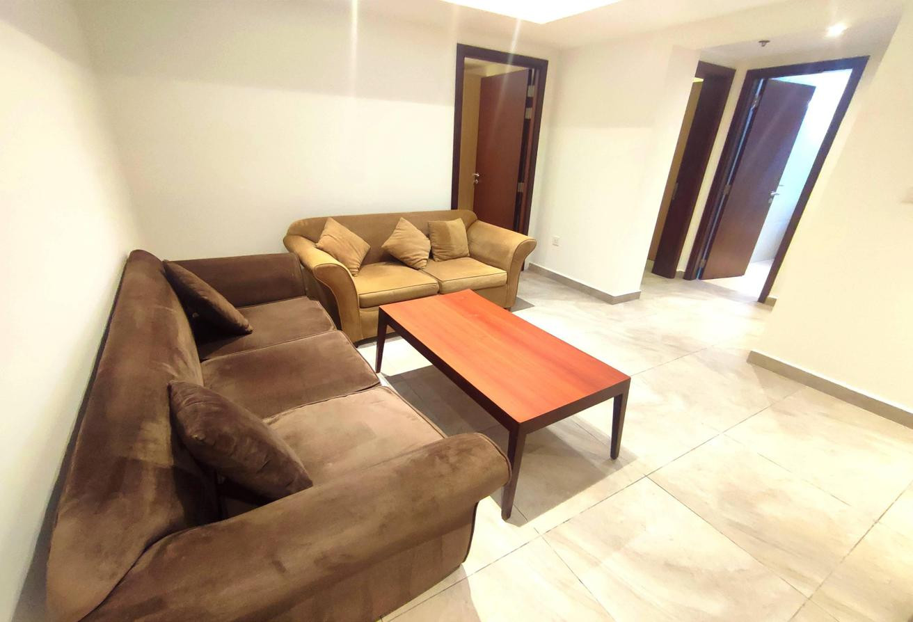 Spacious 2 bedroom apartment in Al sadd - Apartment in Al Sadd Road