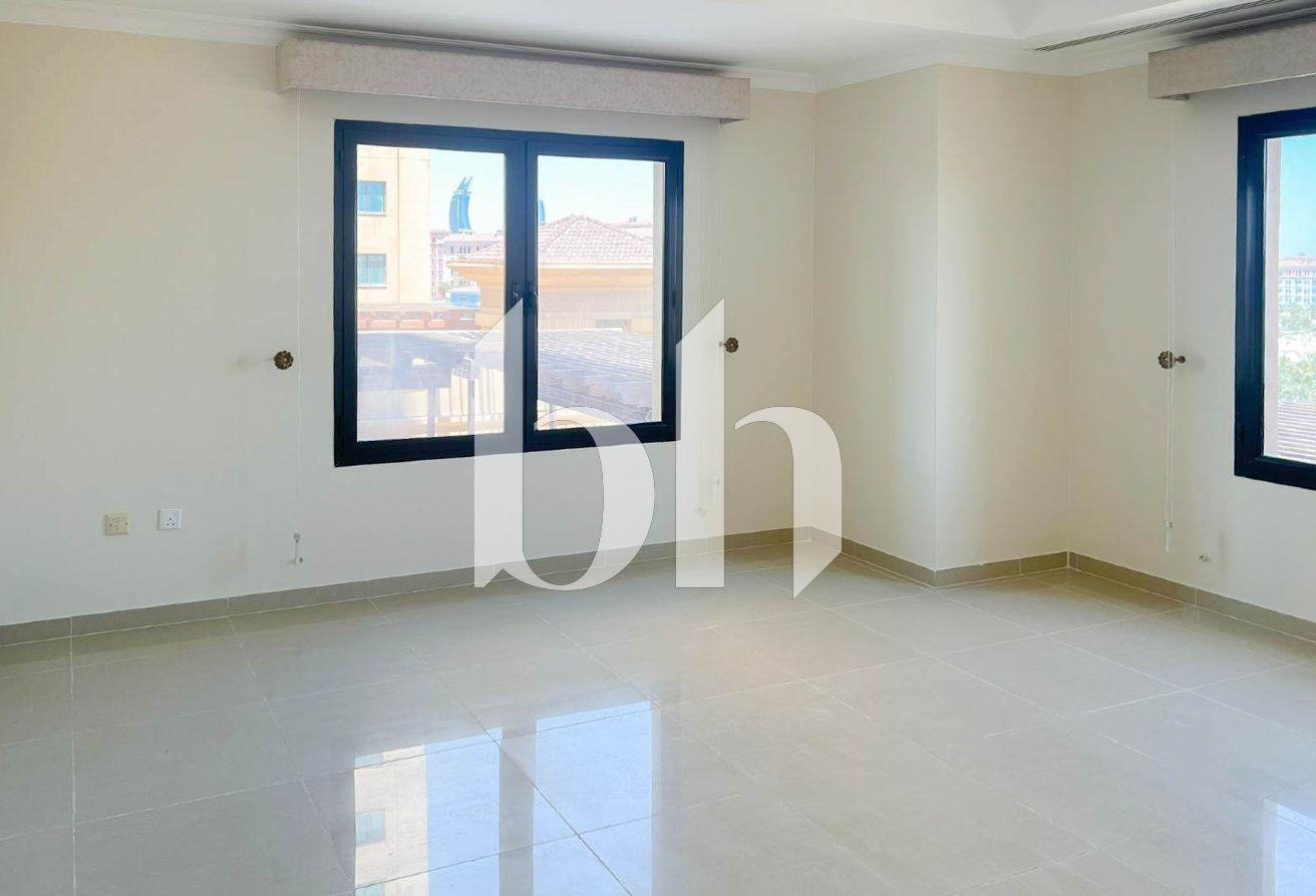 MODERN | 2 BEDROOMS | HIGH RATE OF OCCUPANCY - Apartment in West Porto Drive