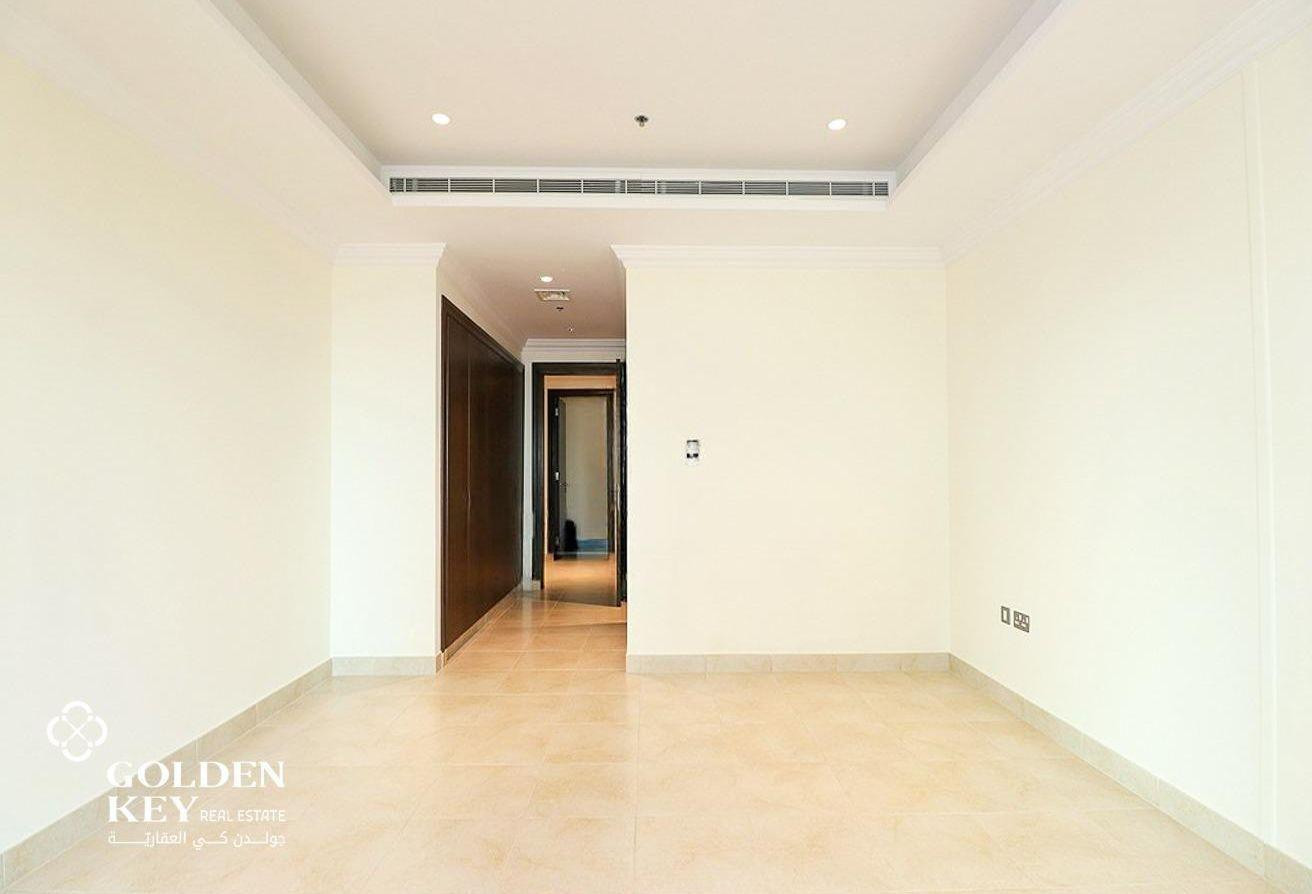 Semi Furnished 2BR+Balcony|Big Layout|Porto Arabia - Apartment in West Porto Drive