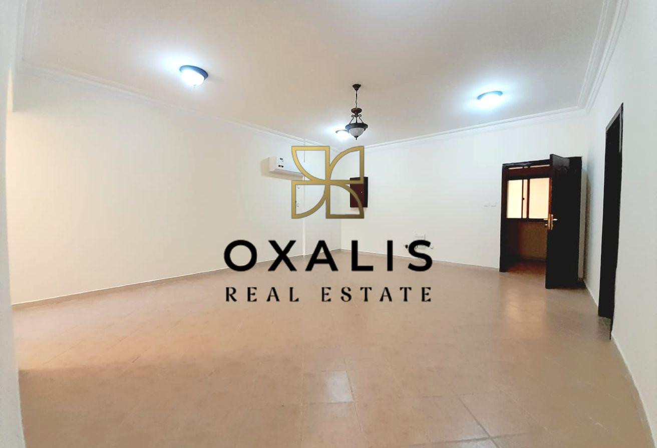 *LOW PRICE* SPACIOUS 2 BEDROOMS UNFURNISHED APT - Apartment in Al Jazeera Street