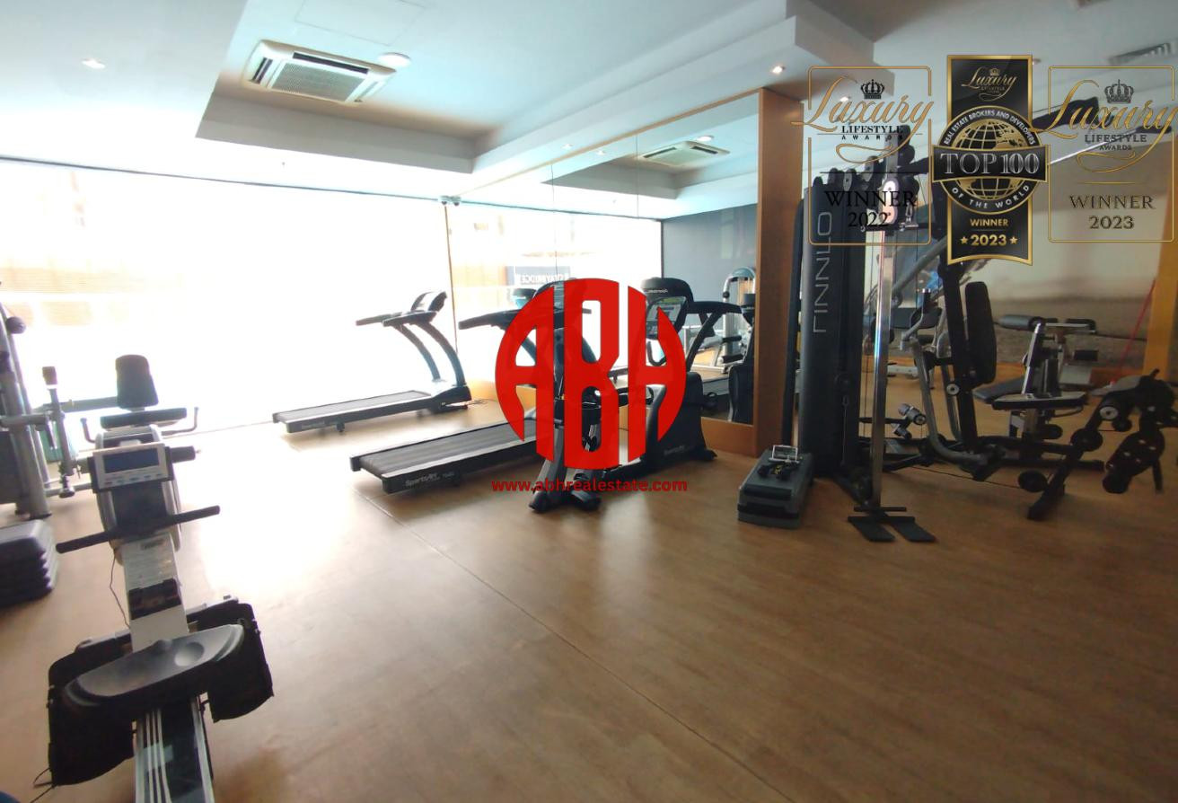 HUGE LAYOUT | 2 BEDROOM + BALCONY | BILLS INCLUDED - Apartment in Marina Tower 02