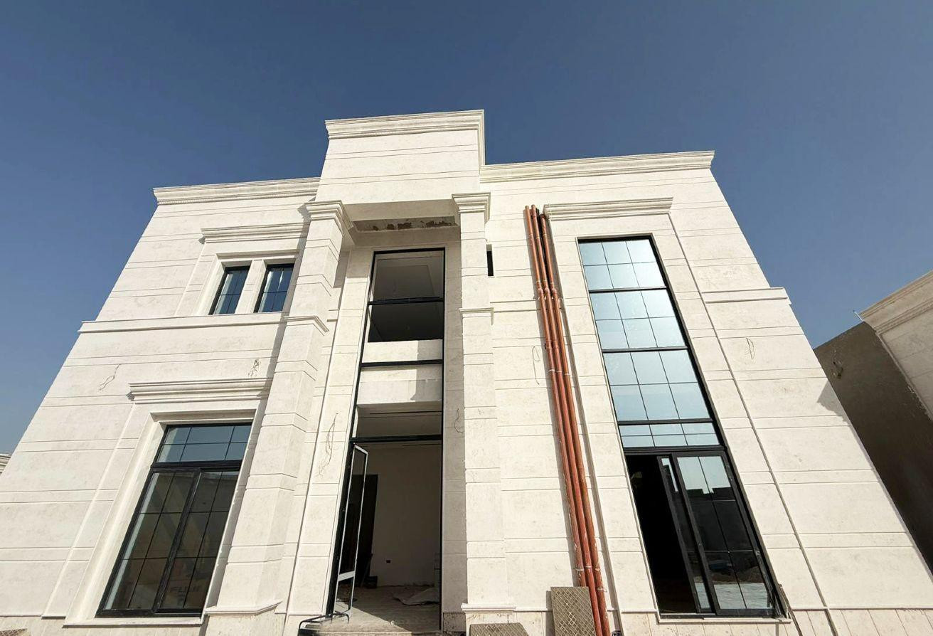 PRESTIGIOUS 7BR VILLA WITH LIFT | CORNER PLOT | - Villa in Al Gharrafa