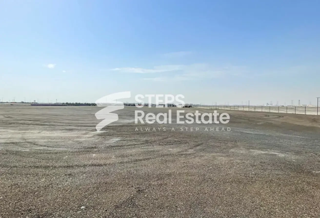 Storage Land for Rent in Birkat Al Awamer - Labor Camp in East Industrial Street