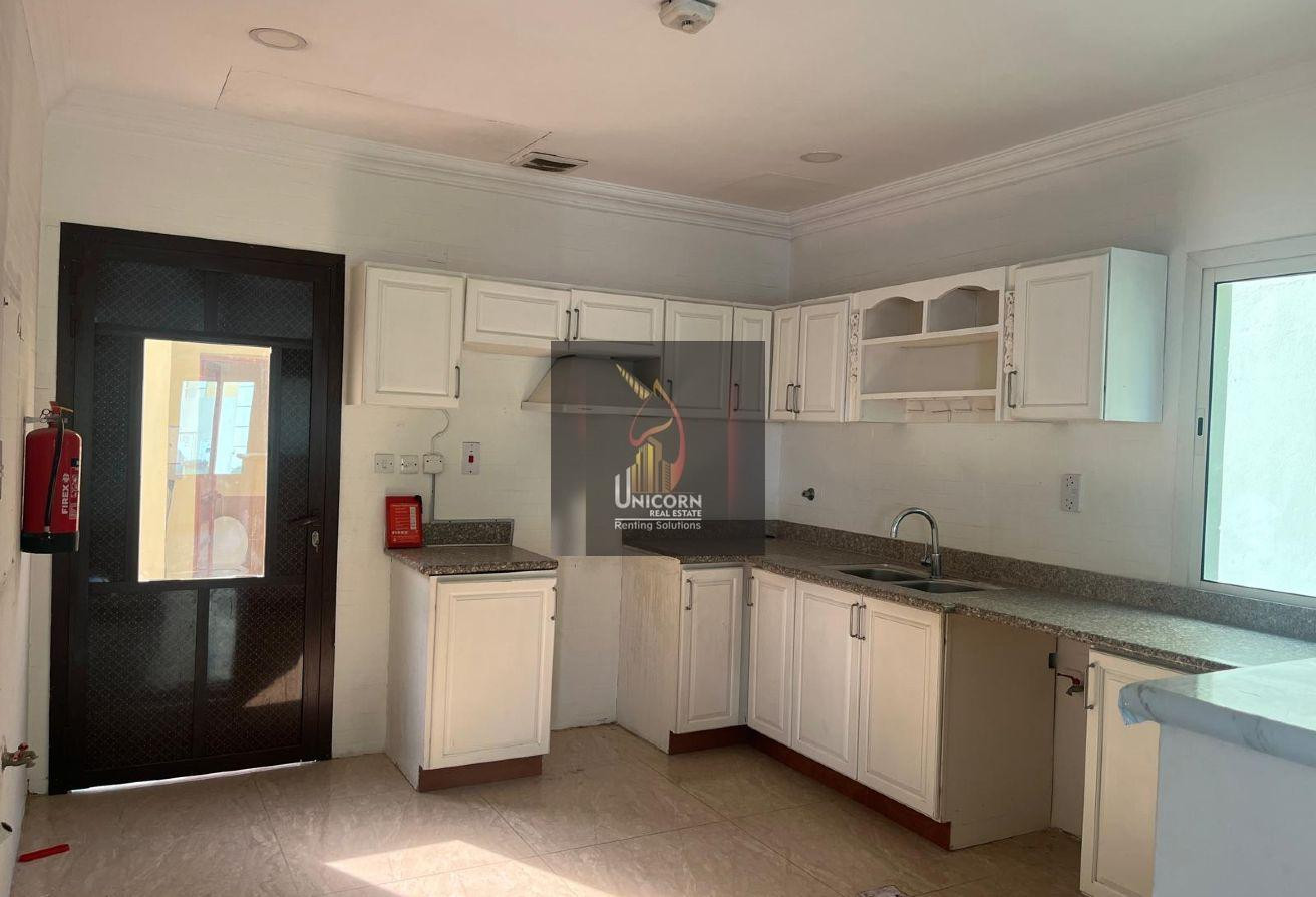 4-Bedroom + 1 | UF | Backyard | 1 MONTH FREE - Compound Villa in Al Gharrafa